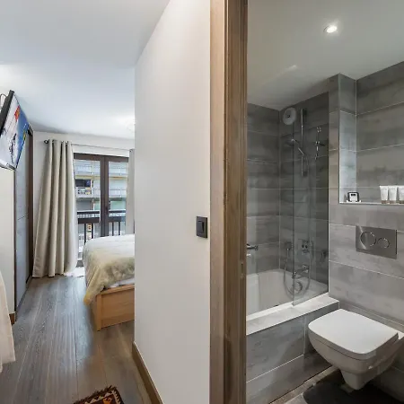 Lägenhet Avec Jacuzzi Et Parking A - Fr-1-563-106 Courchevel